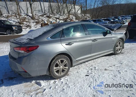 2019 Hyundai Sonata Sport z USA, uszkodzony, nr VIN 5NPE34AF2KH798806